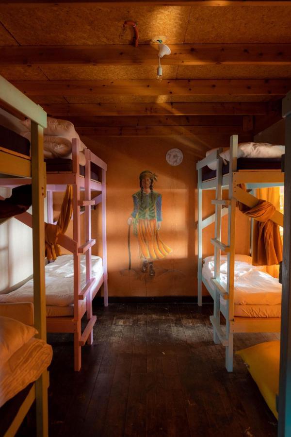 Nomad Hostel Nimrod Екстериор снимка